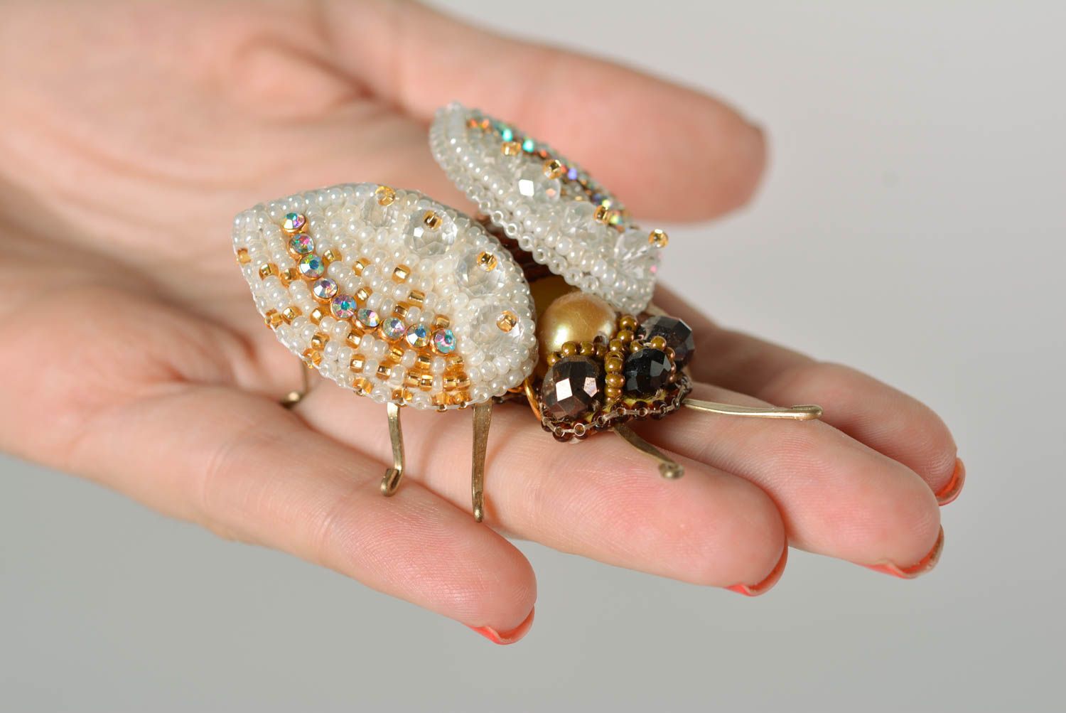 Broche insecte Bijou perles de rocaille fait main Accessoire femme Mouche photo 4