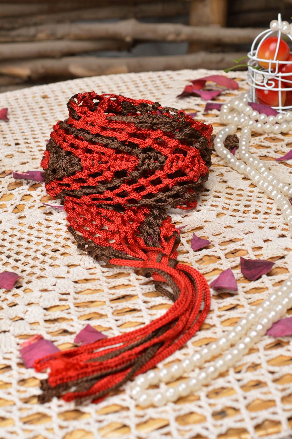 Cinturón trenzado hecho a mano de color rojo accesorio de moda ropa femenina foto 1
