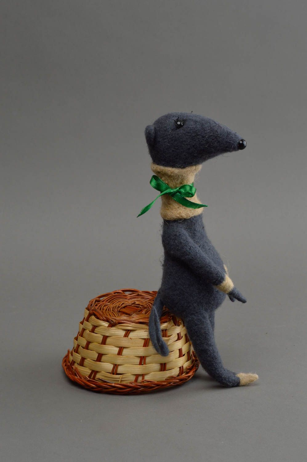Мягкая игрушка мышка с шарфиком ручной работы из шерсти для детей и декора дома фото 2