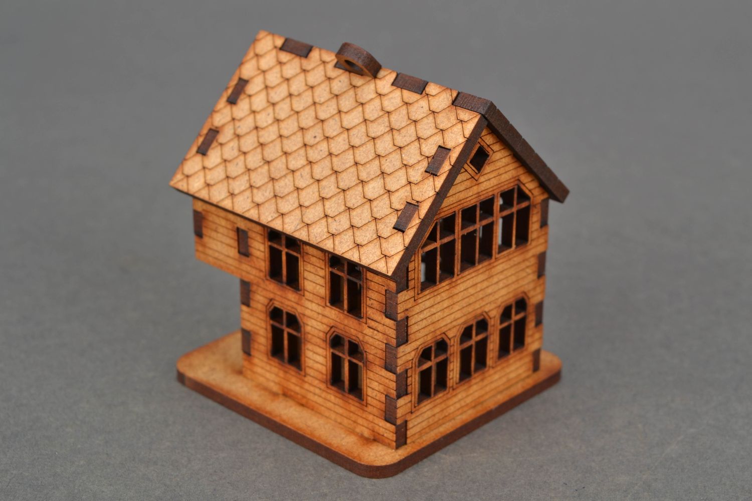 Figurine de maison en bois brut faite main serviettage photo 4