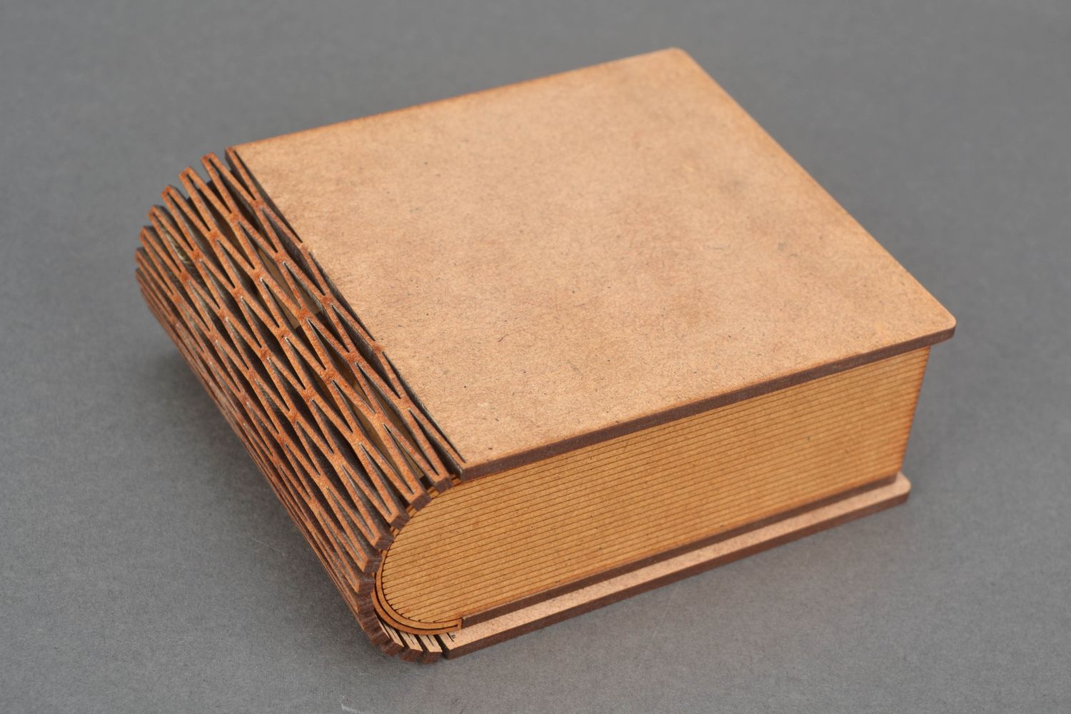 Caja de madera inacabada con forma de libro de MDf foto 1