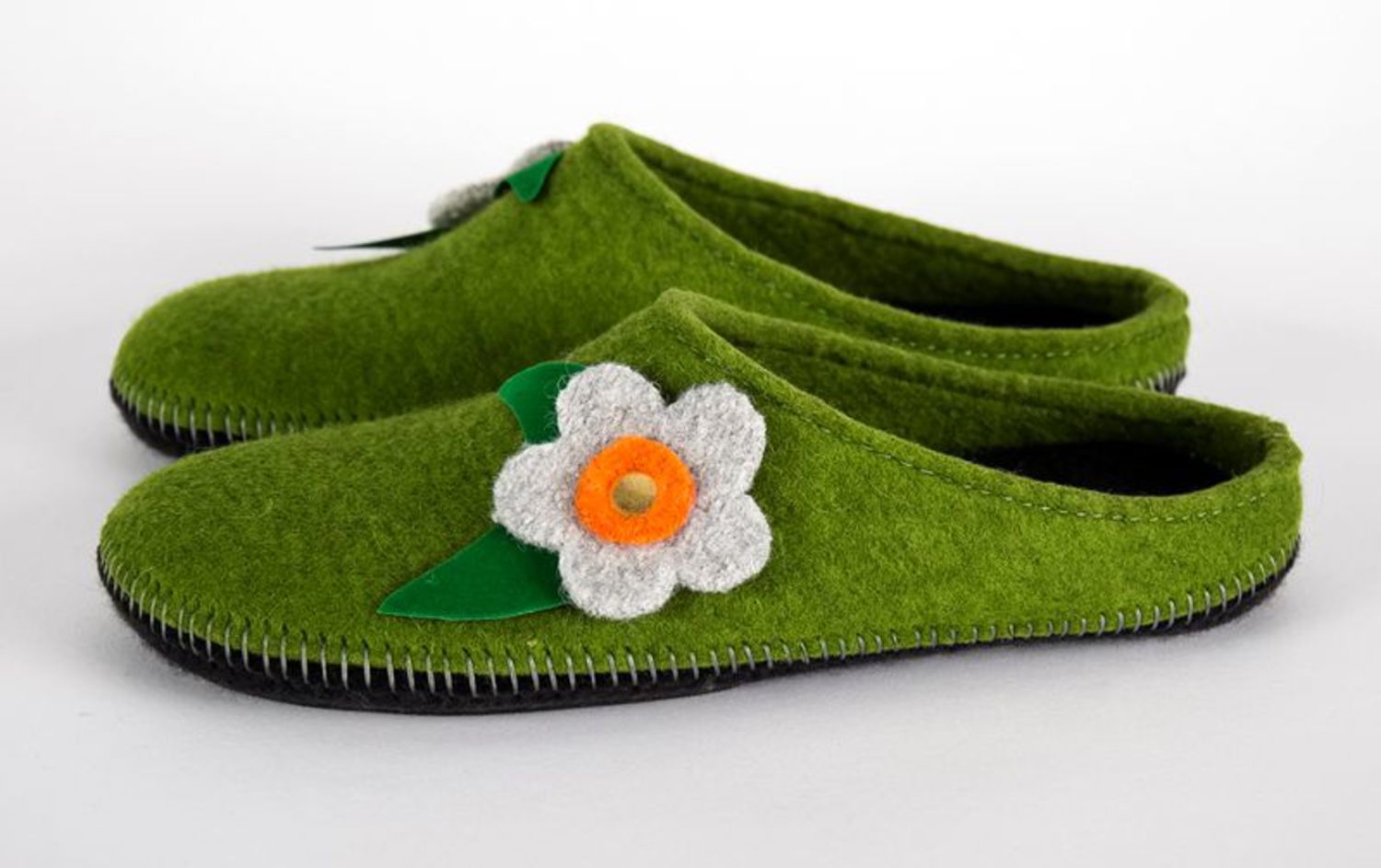 Women's felt slippers of green color with a flower photo 2