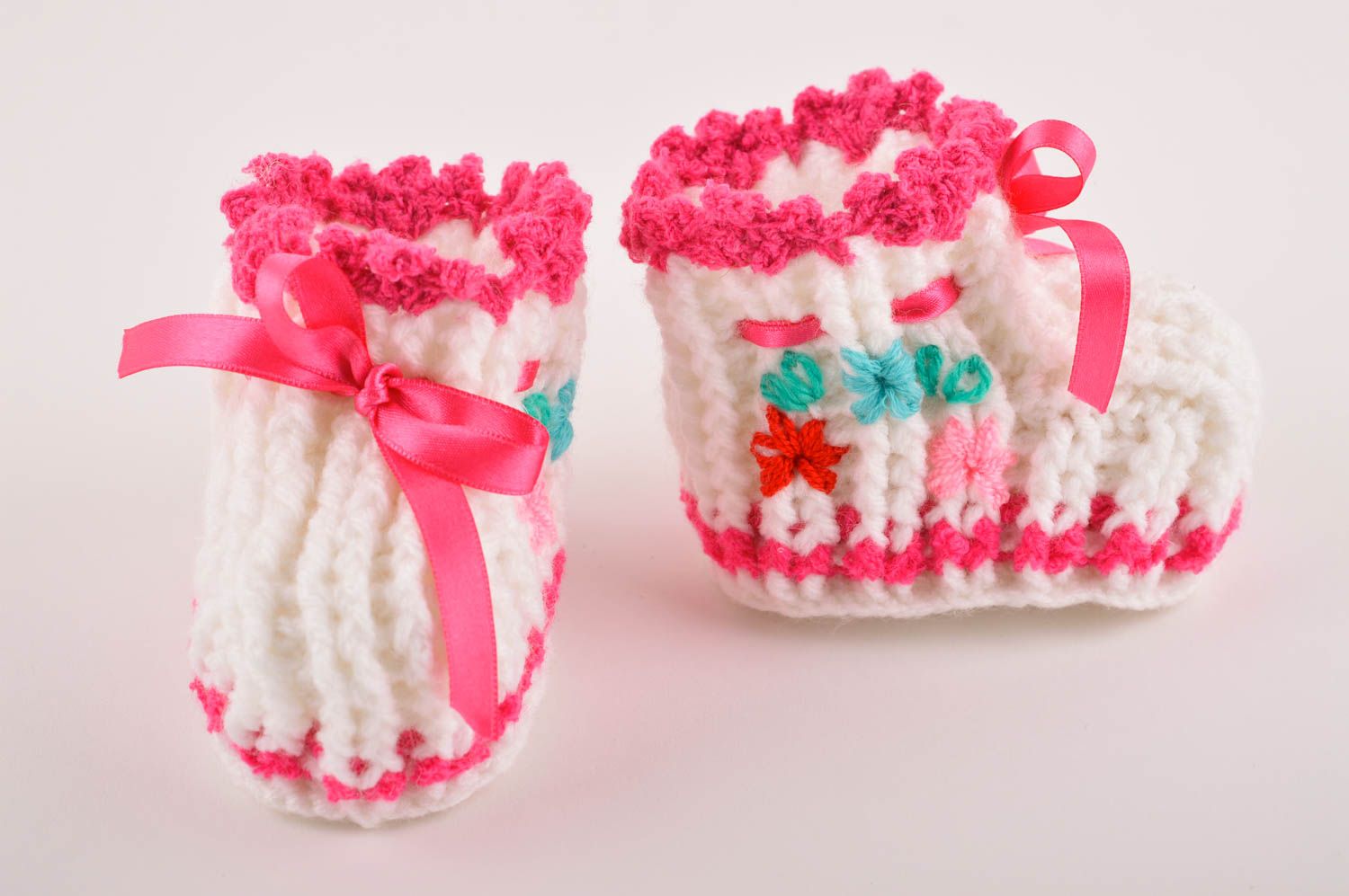 Handmade rosa Schuhe für Neugeborene schöne Babyschuhe Geschenk für Babys foto 4