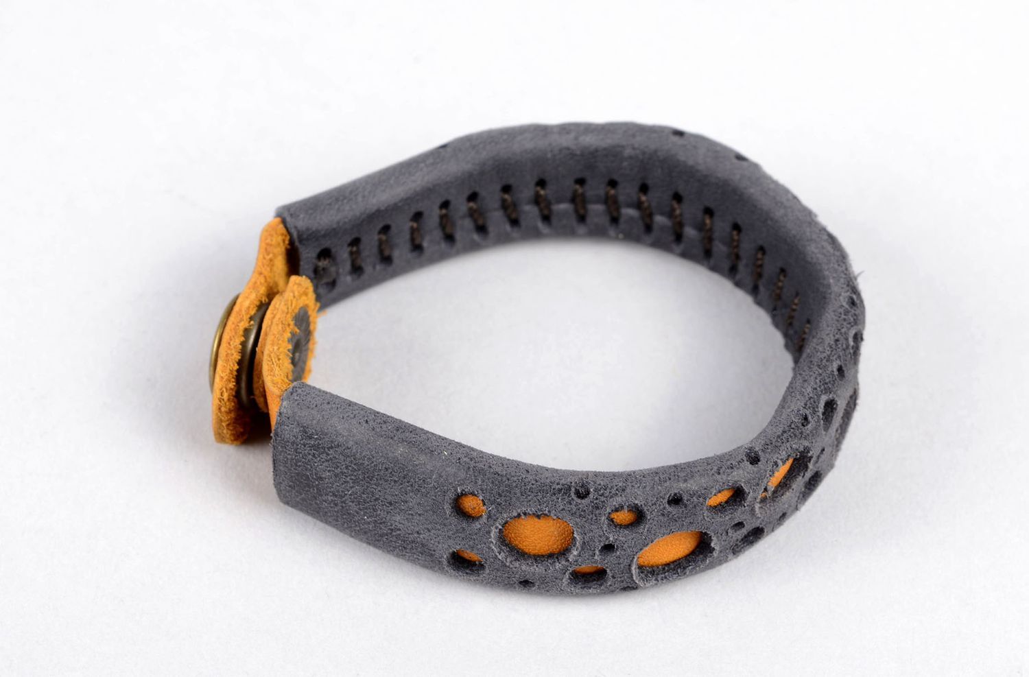 Кожаный браслет украшение ручной работы женский браслет из кожи черный с рыжим фото 2