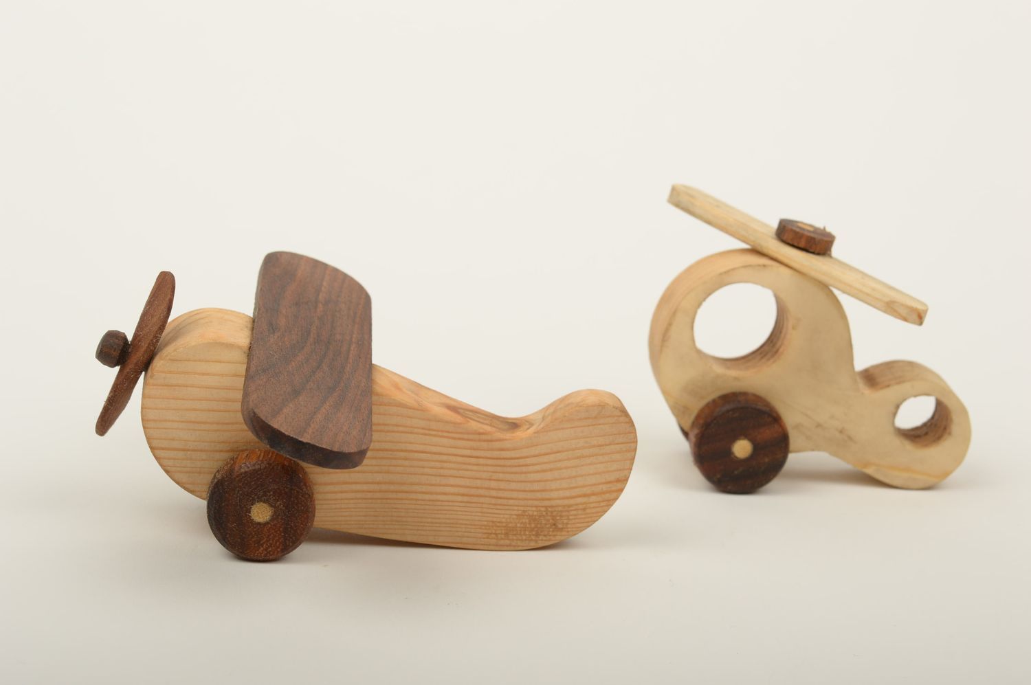 Игрушки ручной работы фигурки из дерева набор 2 штуки игрушки из дерева фото 1