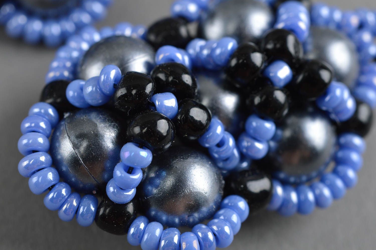 Boucles d'oreilles en perles de rocaille perles fantaisie bleu gris faites main photo 5