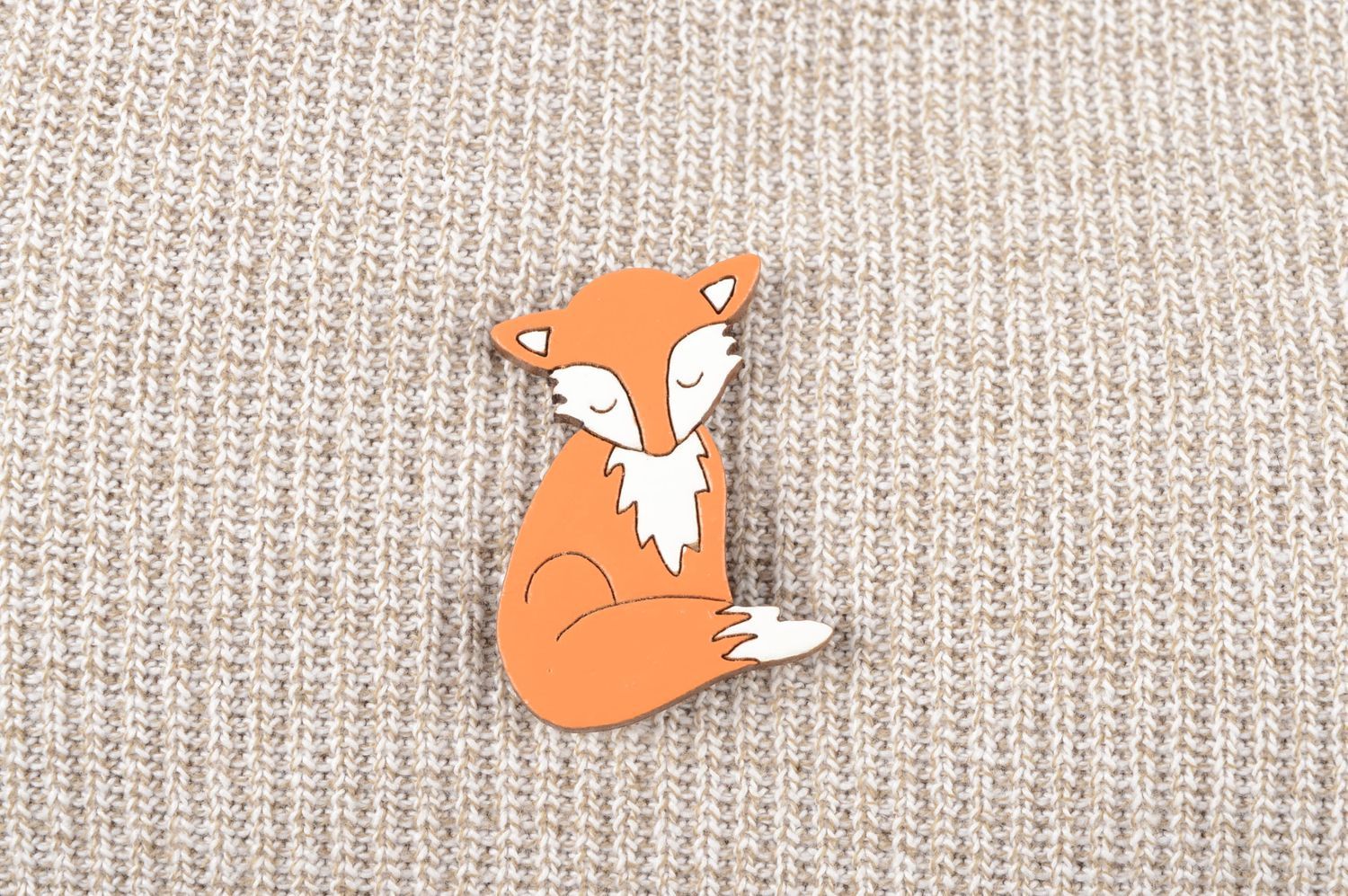 Handmade wooden designer brooch stylish fox brooch cute winter accessory photo 1