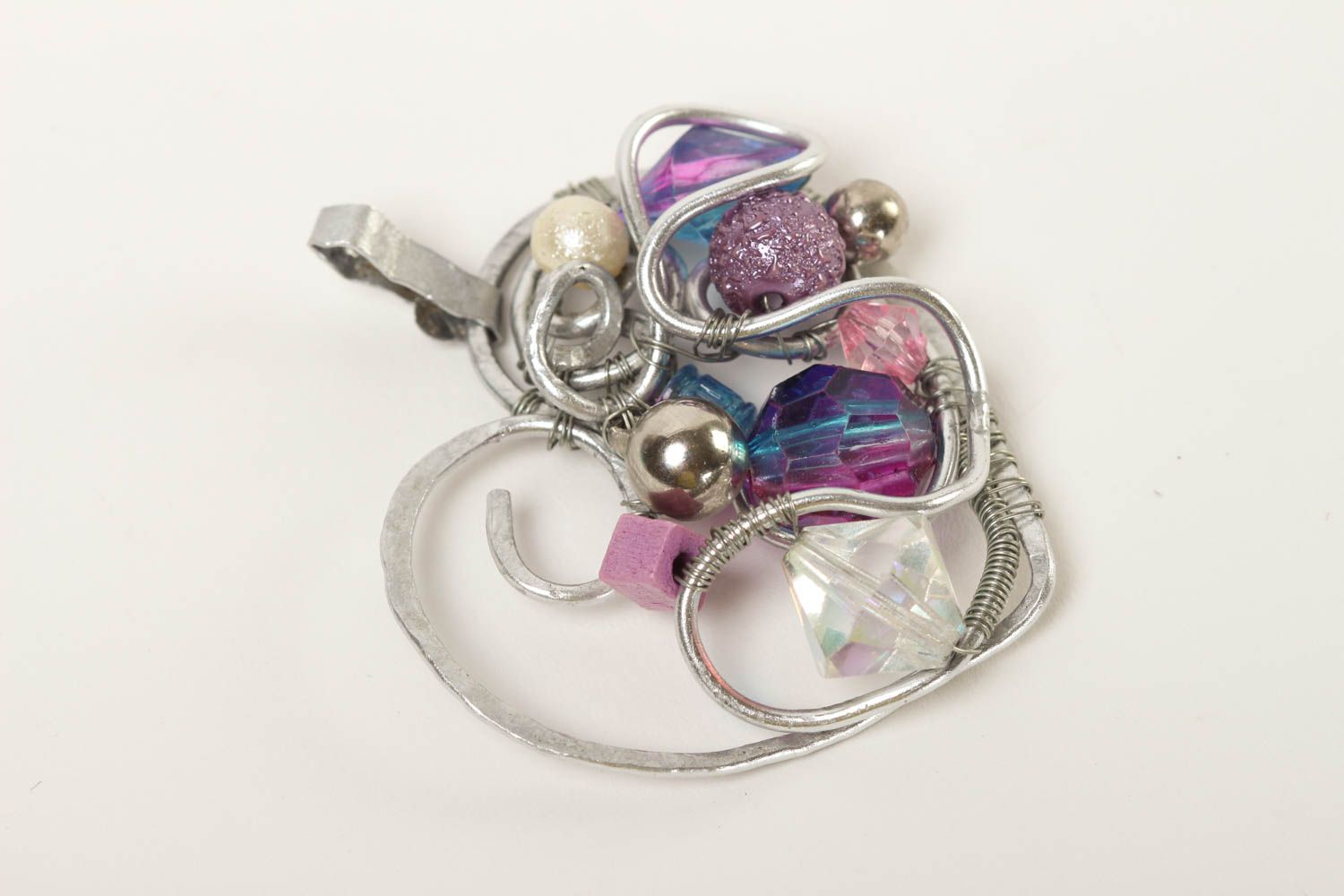 Pendentif coeur fantaisie Bijou fait main métal perles plastiques Cadeau femme photo 2