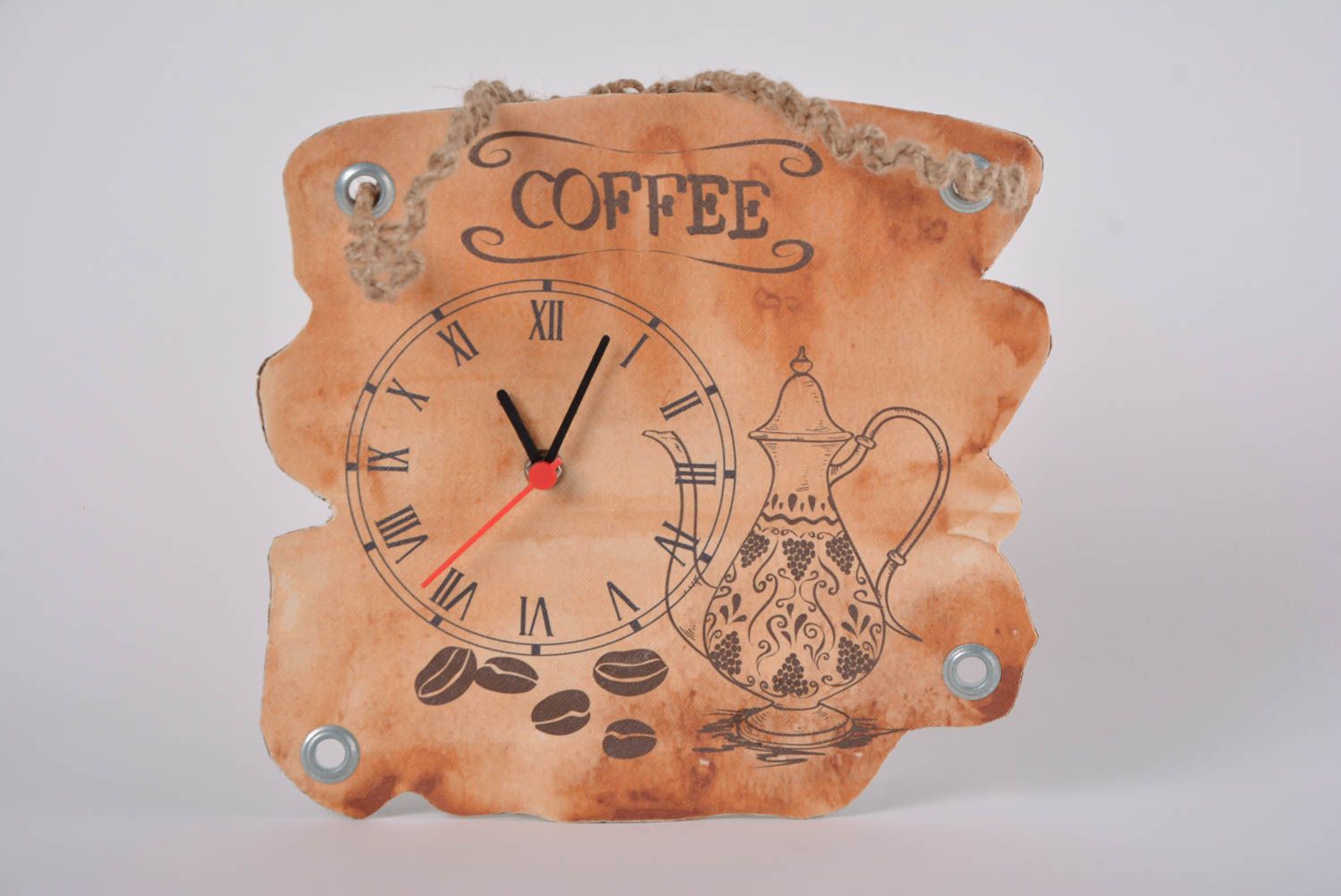 Часы из пробки с оригинальным принтом на холсте коричневые ручной работы фото 1
