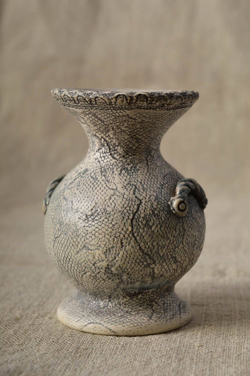 Small ceramic handmade English style 3 decor vase 0,32 lb photo 1
