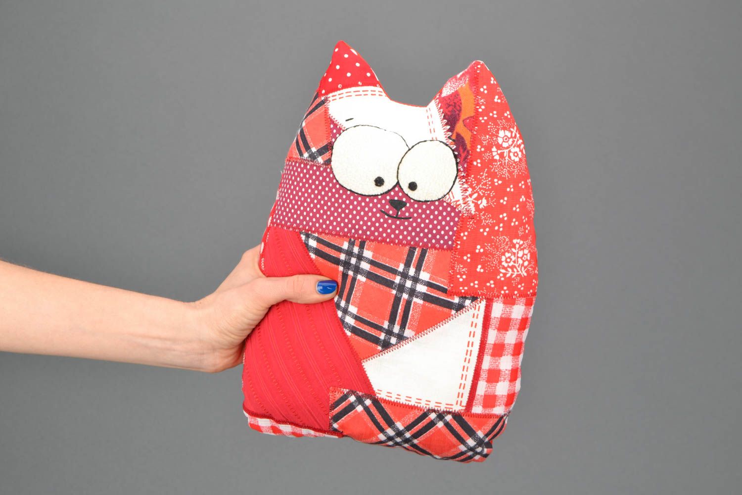Almohada de peluche con forma de gato para niño foto 2