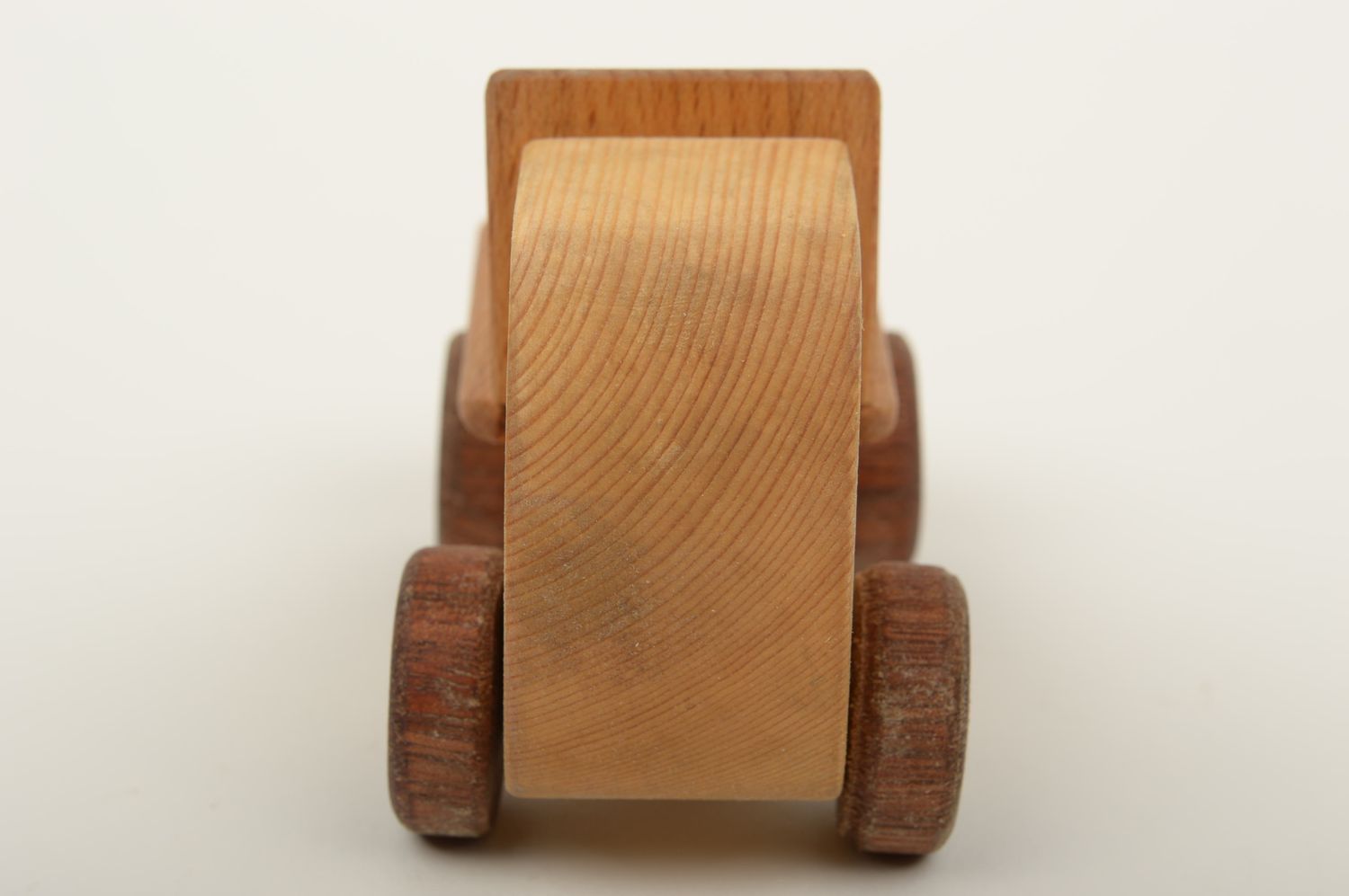 Игрушка ручной работы деревянная машинка грузовик игрушка из дерева детская фото 4