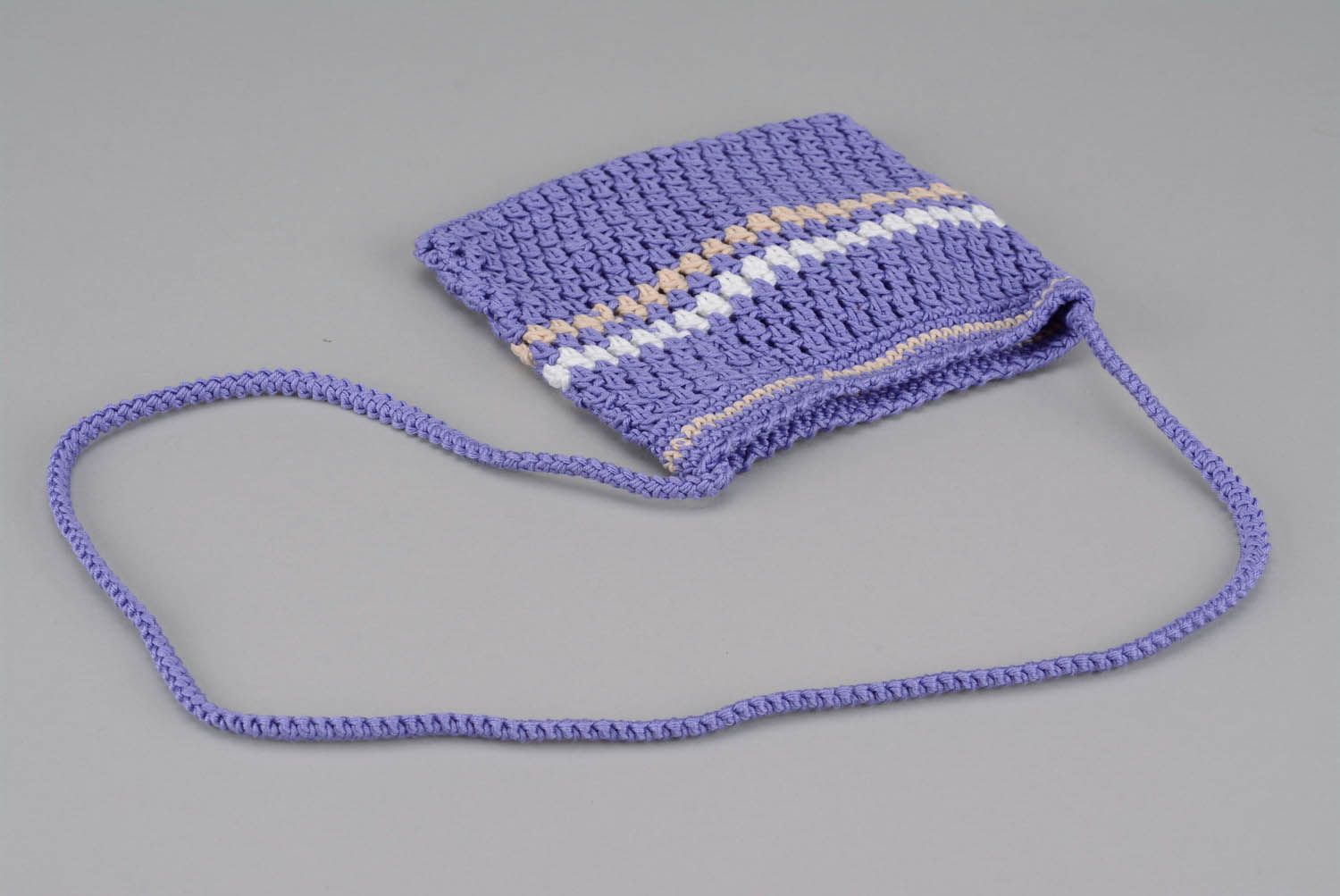 Sac violet tricoté au crochet photo 3