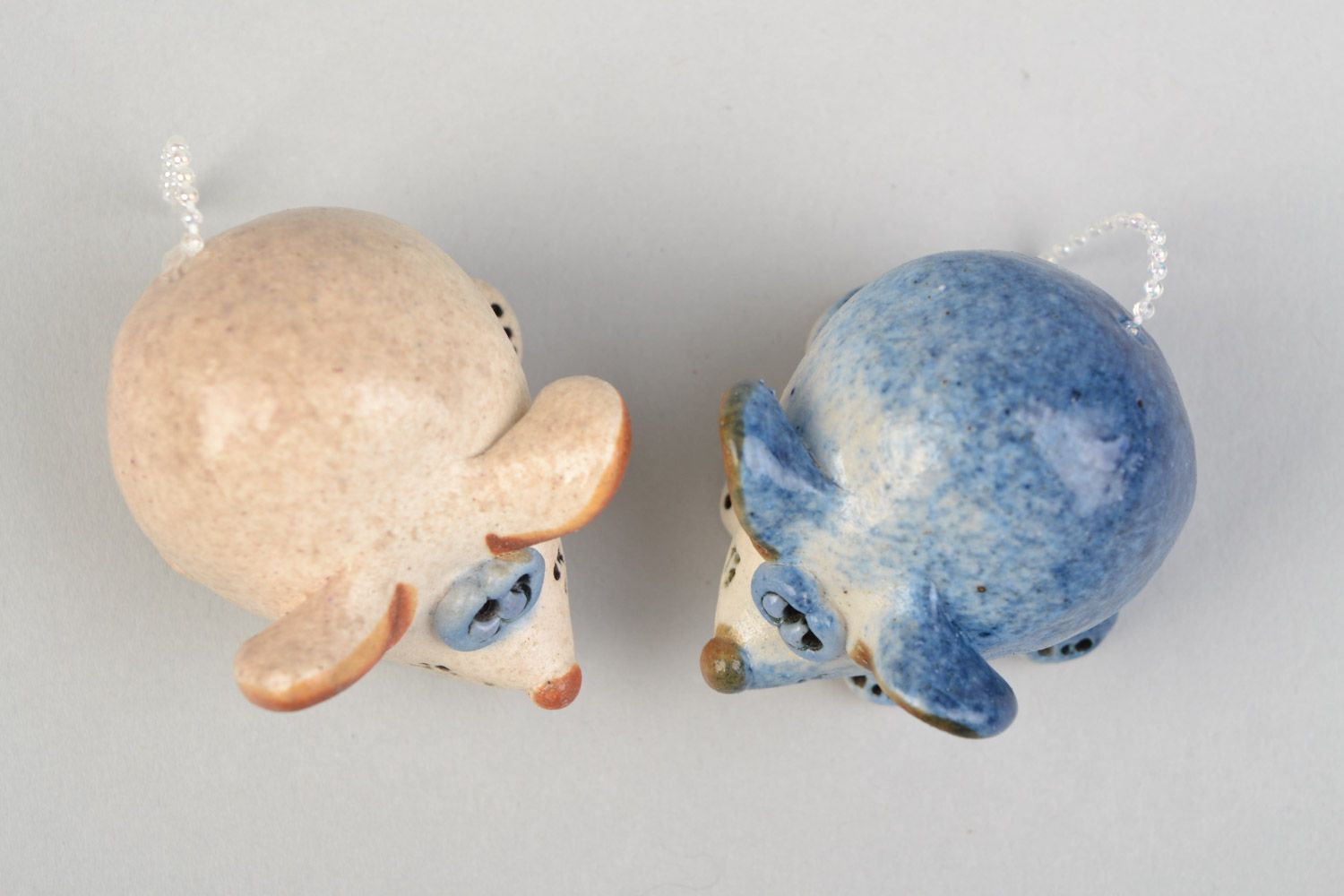 Kleine nette handmade Figurinen Mäuse aus Ton mit Bemalung für Dekor foto 5