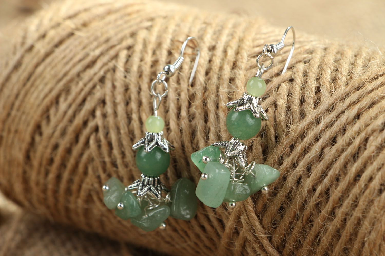 Brincos artesanais de jade  foto 3