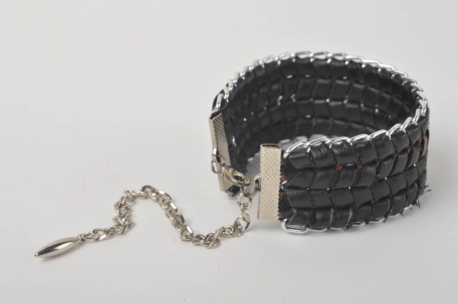 Bracelet cuir Bijoux fait main design original large noir Accessoire femme photo 5