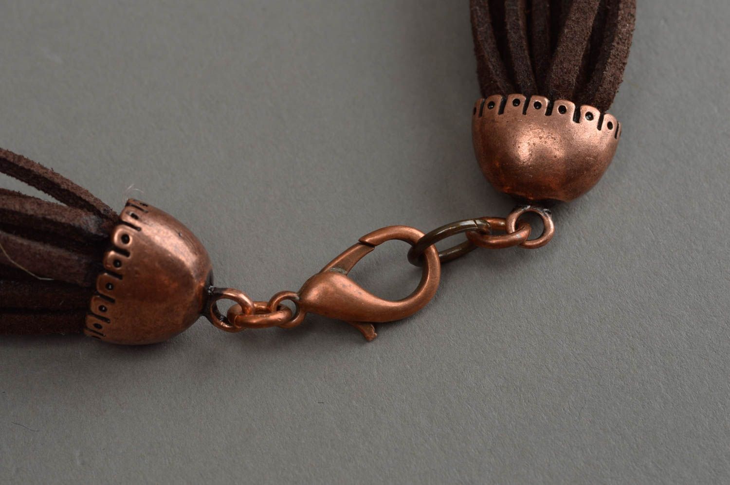 Schönes stilvolles ethnisches handgemachtes Collier aus Ton mit Perlen Steine foto 4