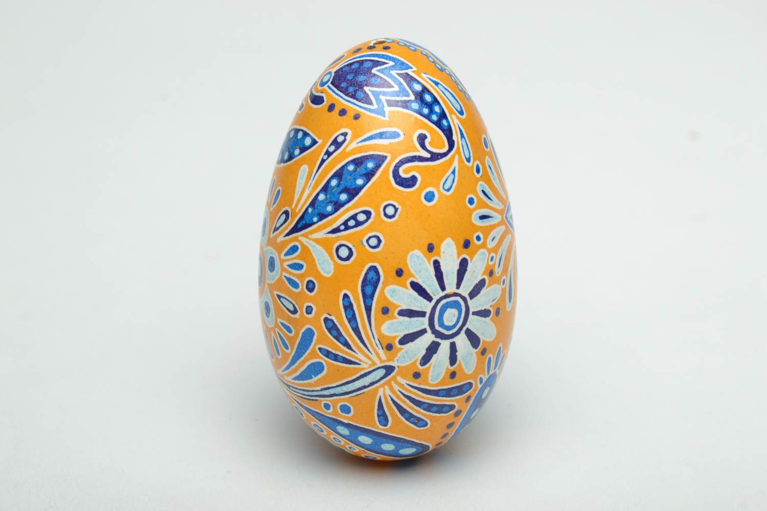 Painted goose egg with floral motives photo 2
