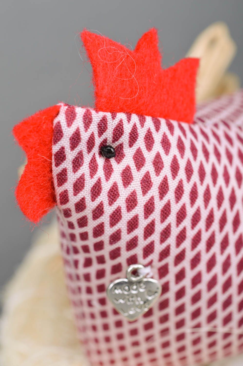 Peluche faite main poule en lin et feutrine de créateur jouet décoratif photo 4