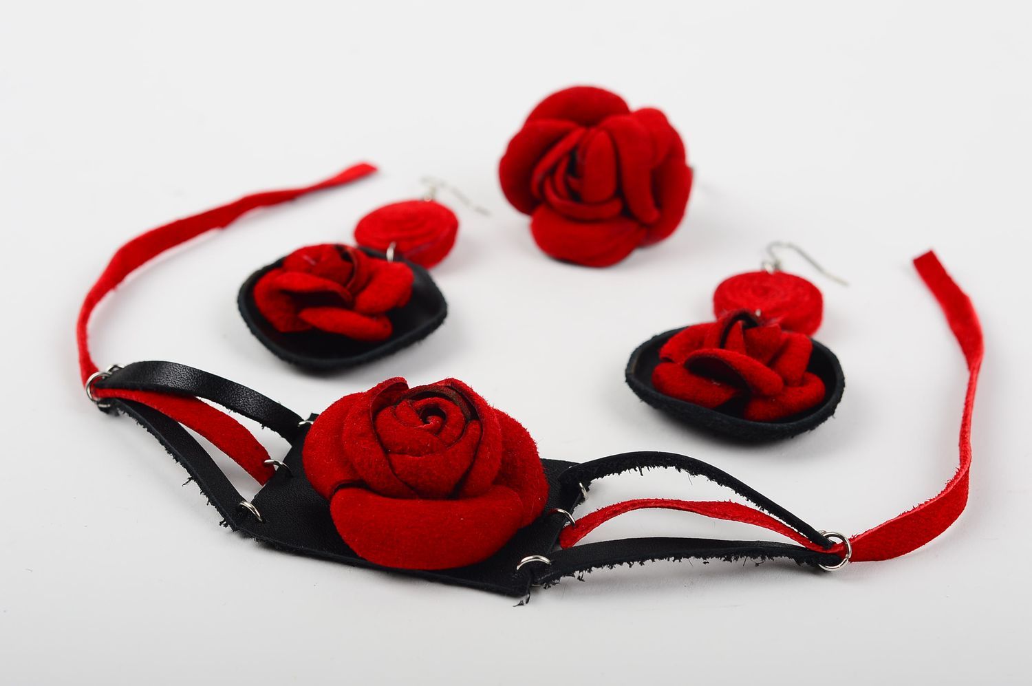 Set de Bijoux fait main en cuir avec roses rouges Cadeau femme accessoires photo 4