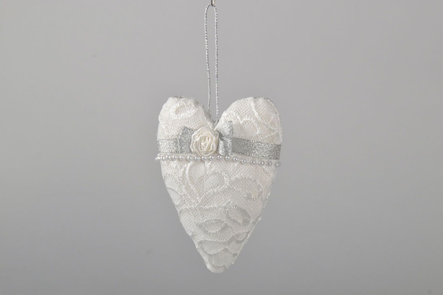 Coeur à suspendre original jouet de Noël en tissu fait main blanc décoration photo 2