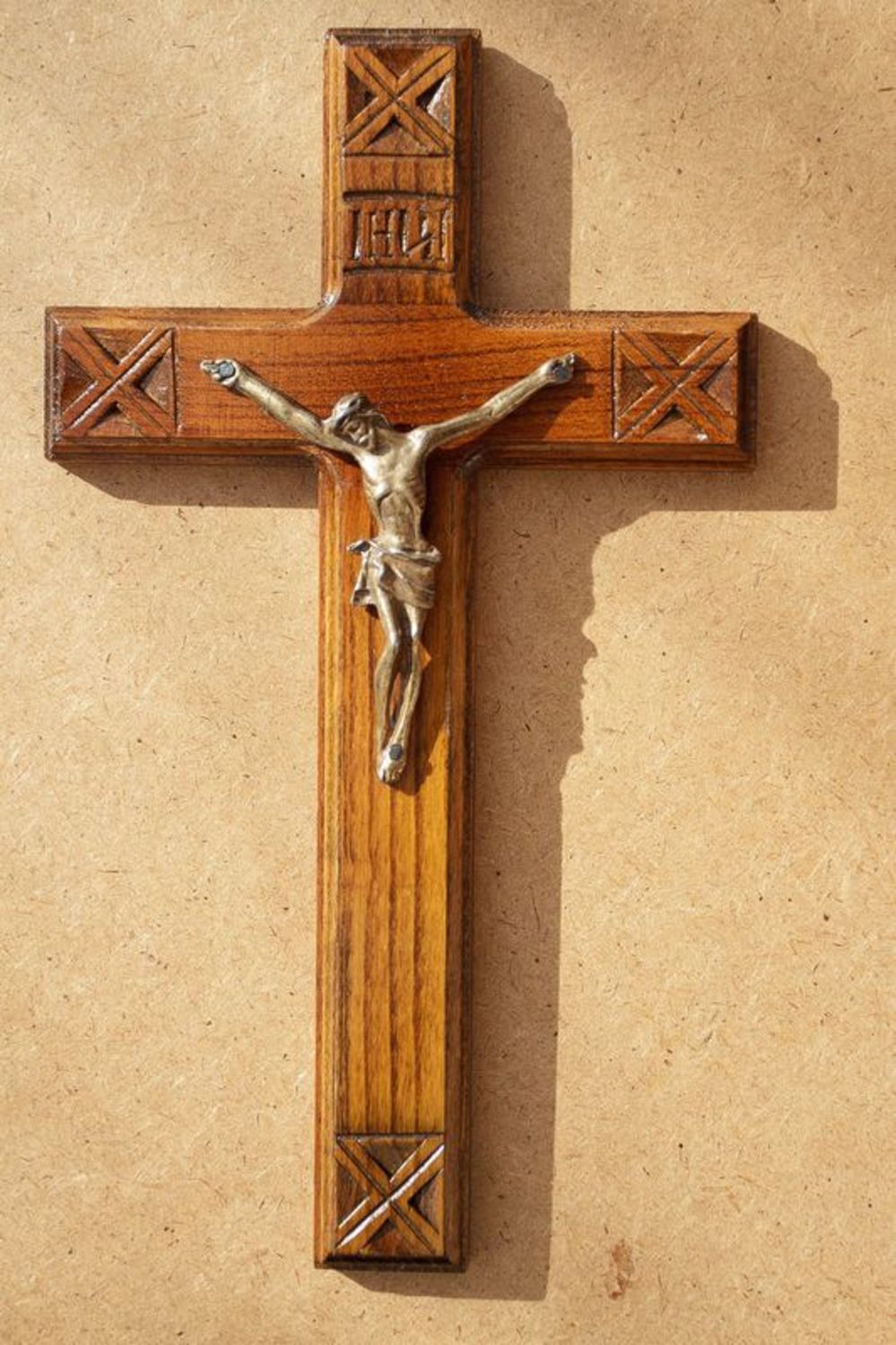 Католический настенный крест фото 3