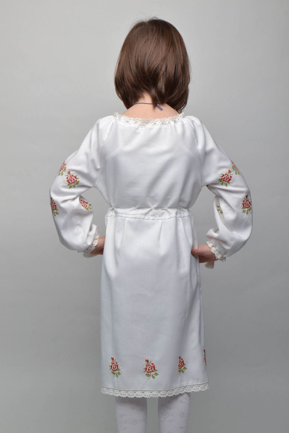 Embroidered dress with belt photo 4