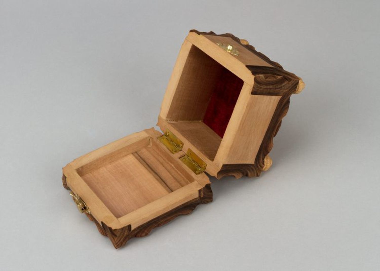Wooden jewelry box photo 3