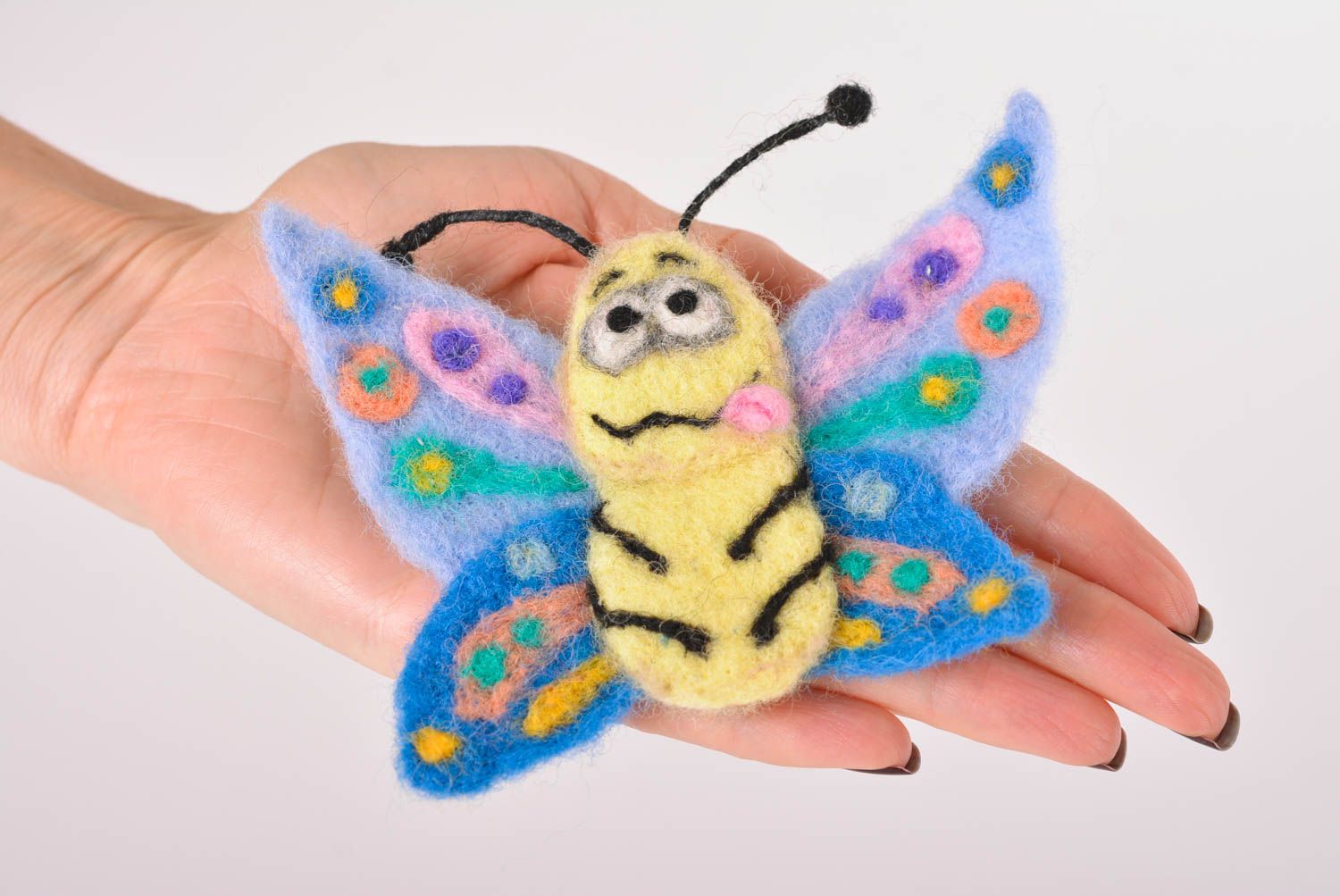 Broche hecho a mano de lana accesorio de moda regalo original mariposa alegre foto 3