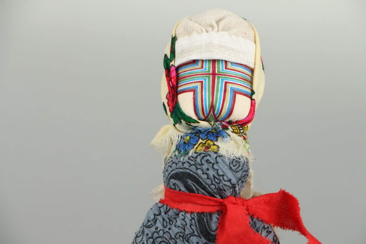 Ethnische Puppe Amulett foto 1