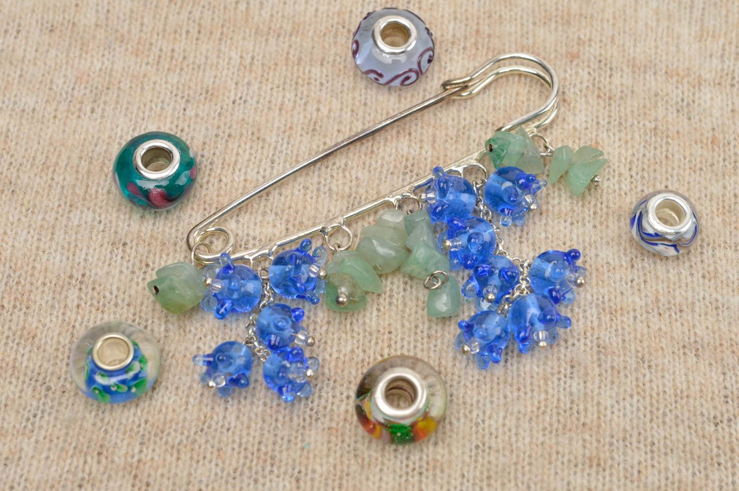 Beautiful handmade glass brooch beaded brooch designer accessories for girls photo 1