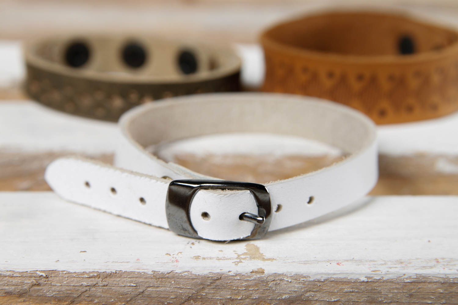 Stylish handmade leather bracelet artisan jewelry fashion accessories gift ideas photo 1