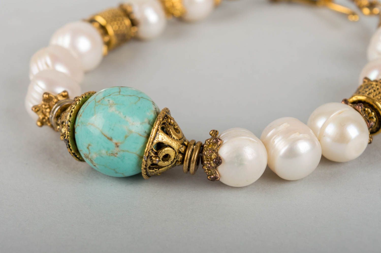 Handmade magnificent tender wrist bracelet with pearls and turquoise stone beads photo 4