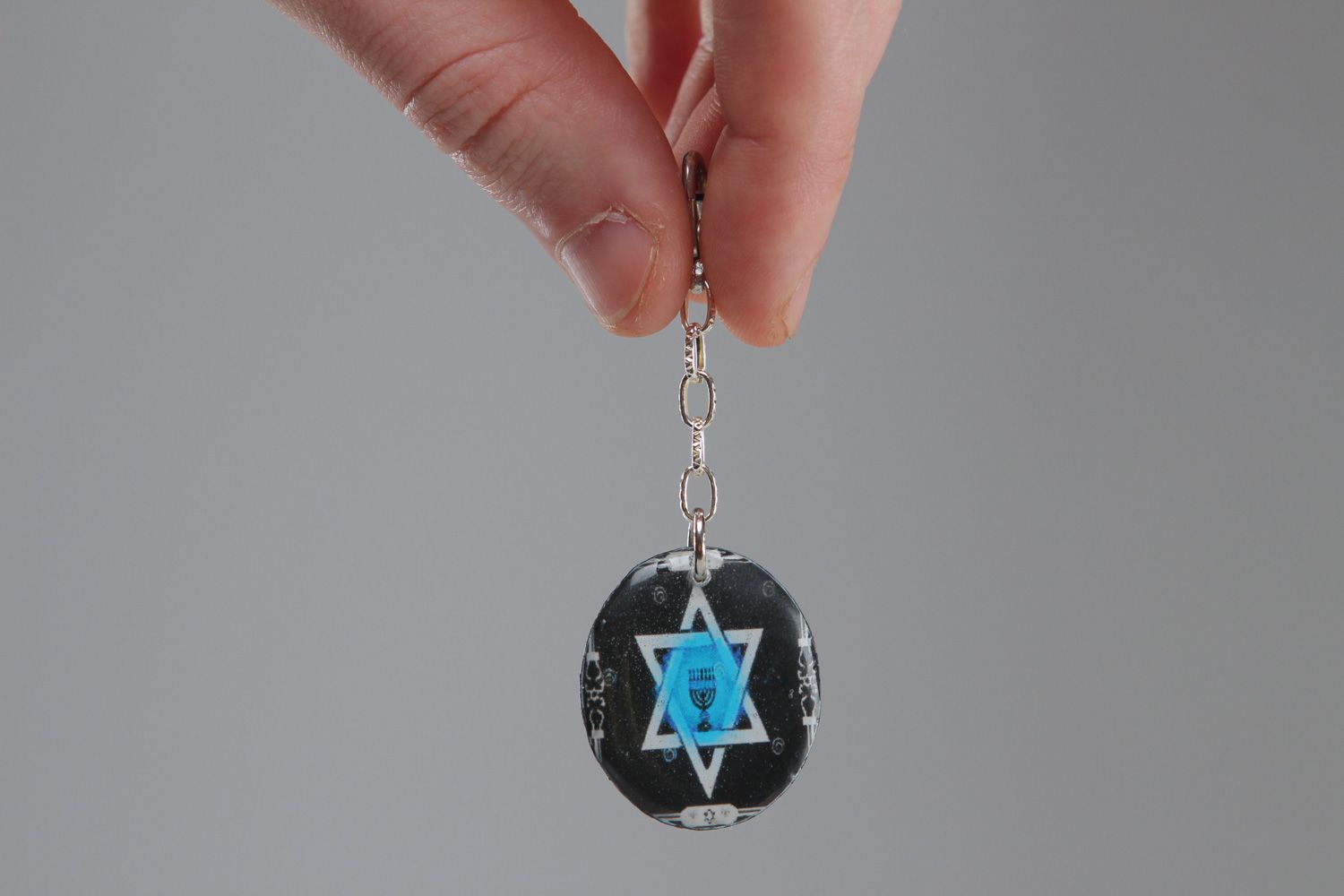 Handmade polymer clay keychain with epoxy resin and print of Star of Judah photo 3