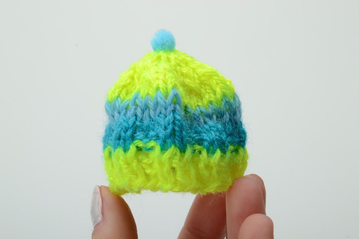 Homemade knitted acrylic and cotton Easter egg cozy photo 5