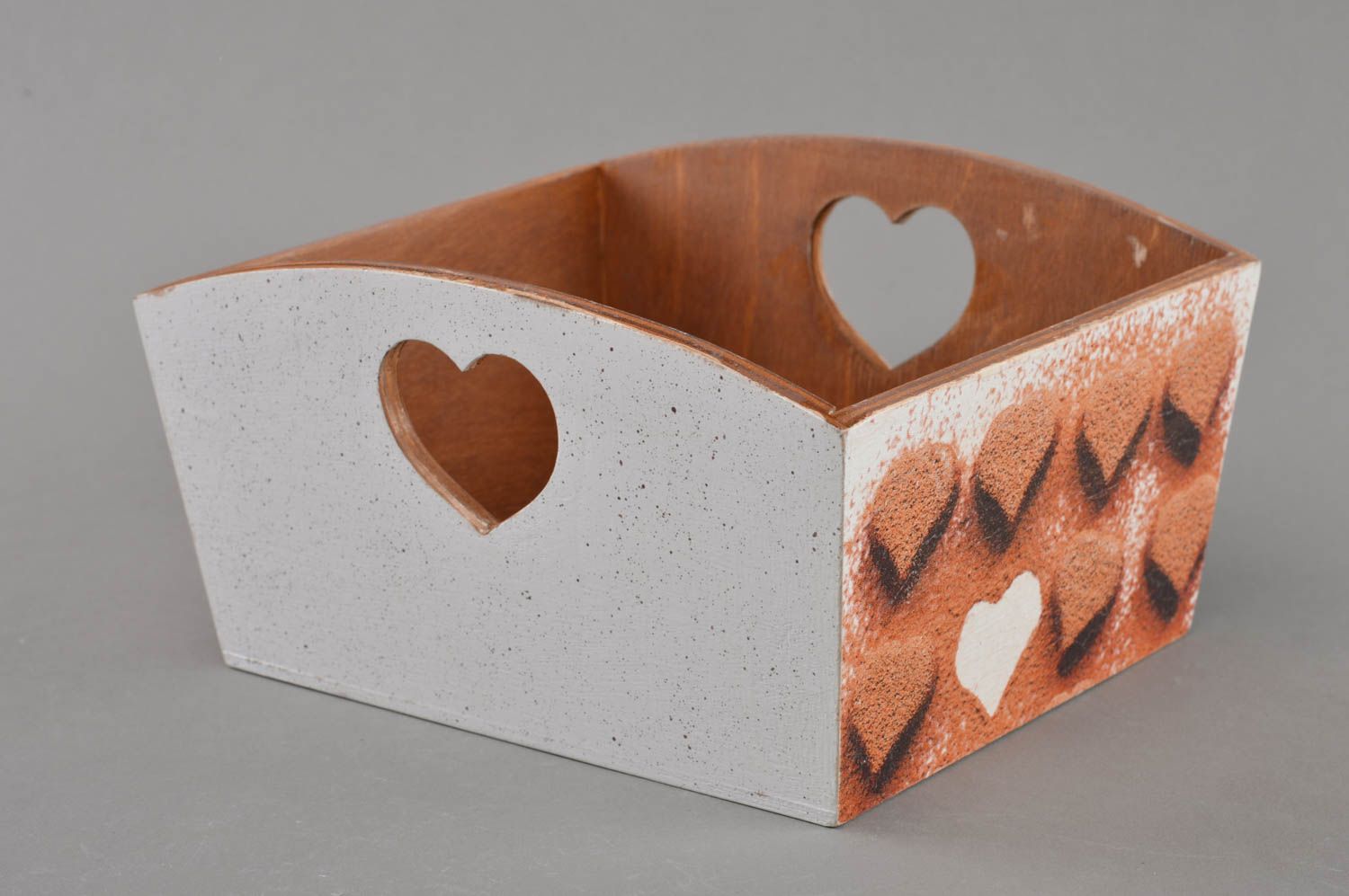 Holz Korb für Bonbons aus Sperrholz Decoupage mit Herzen schön braun handmade foto 2
