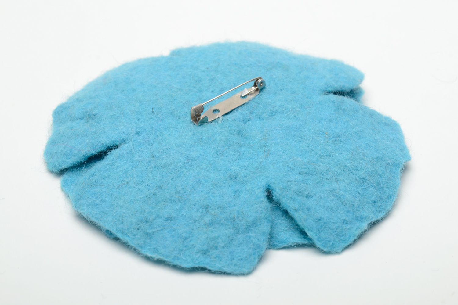 Broche en laine feutrée fleur bleue faite main photo 5
