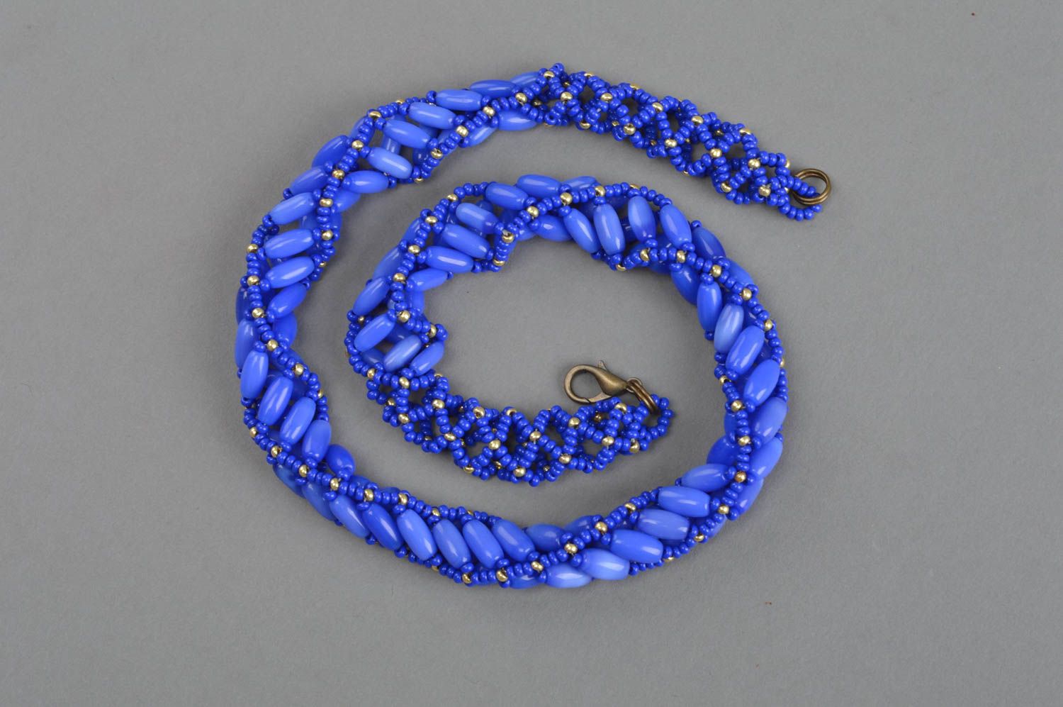 Handmade Glasperlen Collier mit Katzenauge geflochten originell in Blau  foto 2