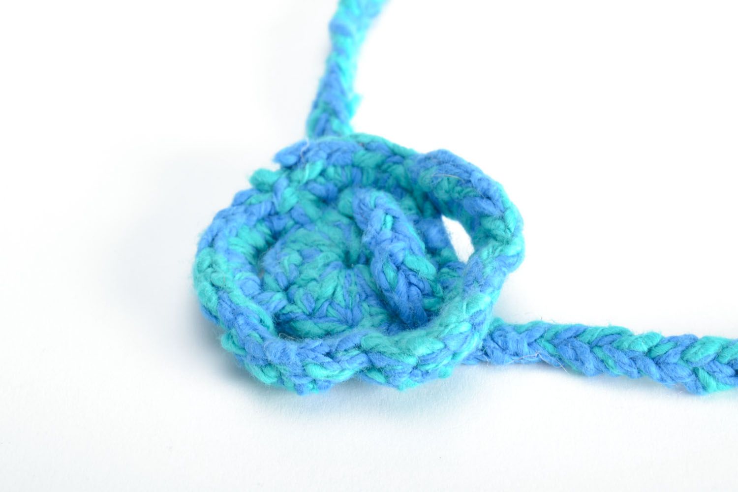 Blue crochet pendant photo 3