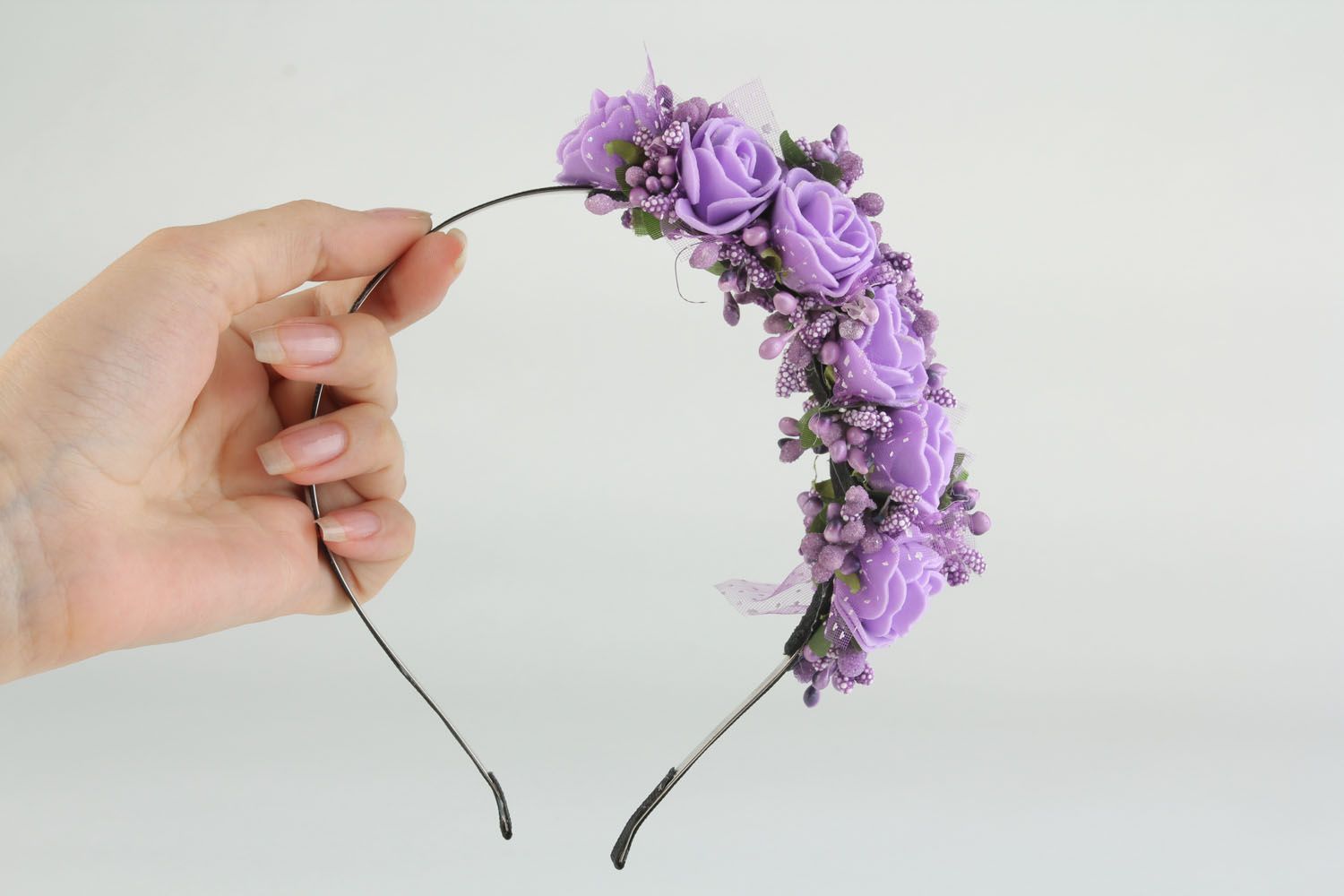 Serre-tête à fleurs fait main en feutrine et silicone violet Délicatesse photo 4