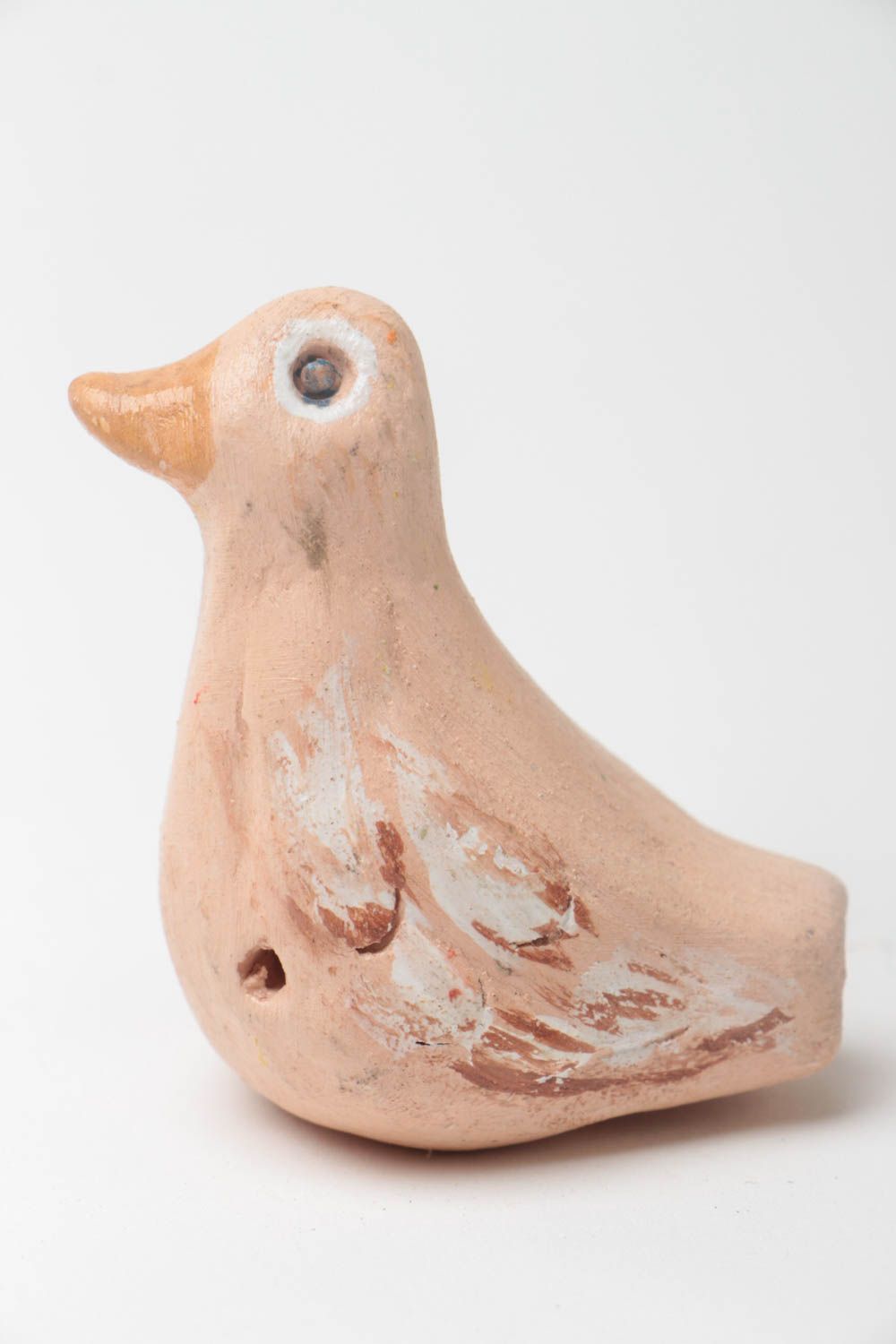 Handgemachte Lippenpfeife aus Ton im Öko Stil klein in Form vom Vogel bemalt foto 2