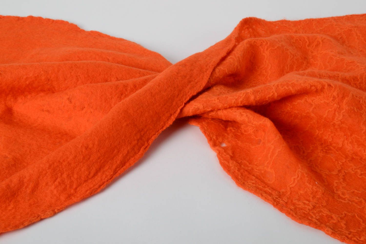 Grand Châle fait main en laine feutrée orange original Vêtement pour femme photo 5