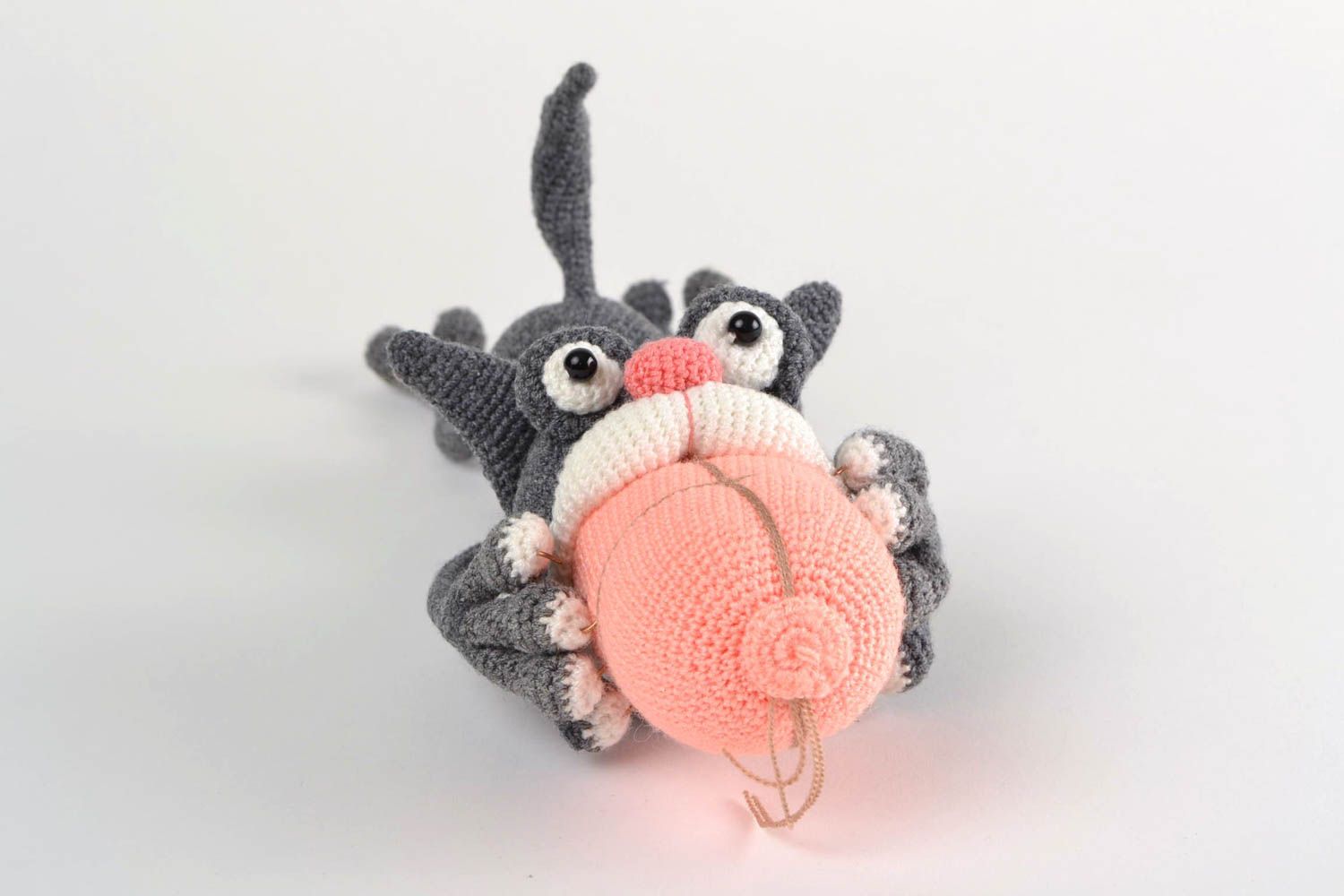 Handmade soft toy crocheted of acrylic threads funny gray cat and sausage  photo 3