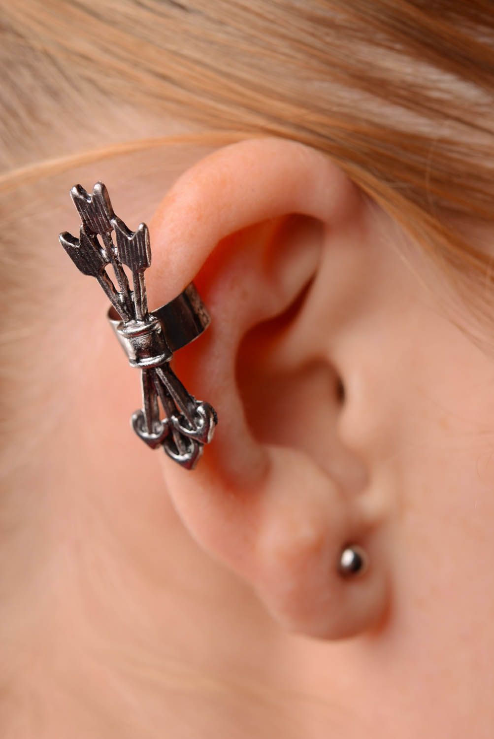Metal earring Arrows photo 3