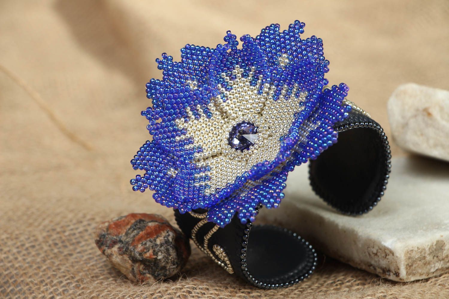 Leather bracelet with beaded flower photo 5
