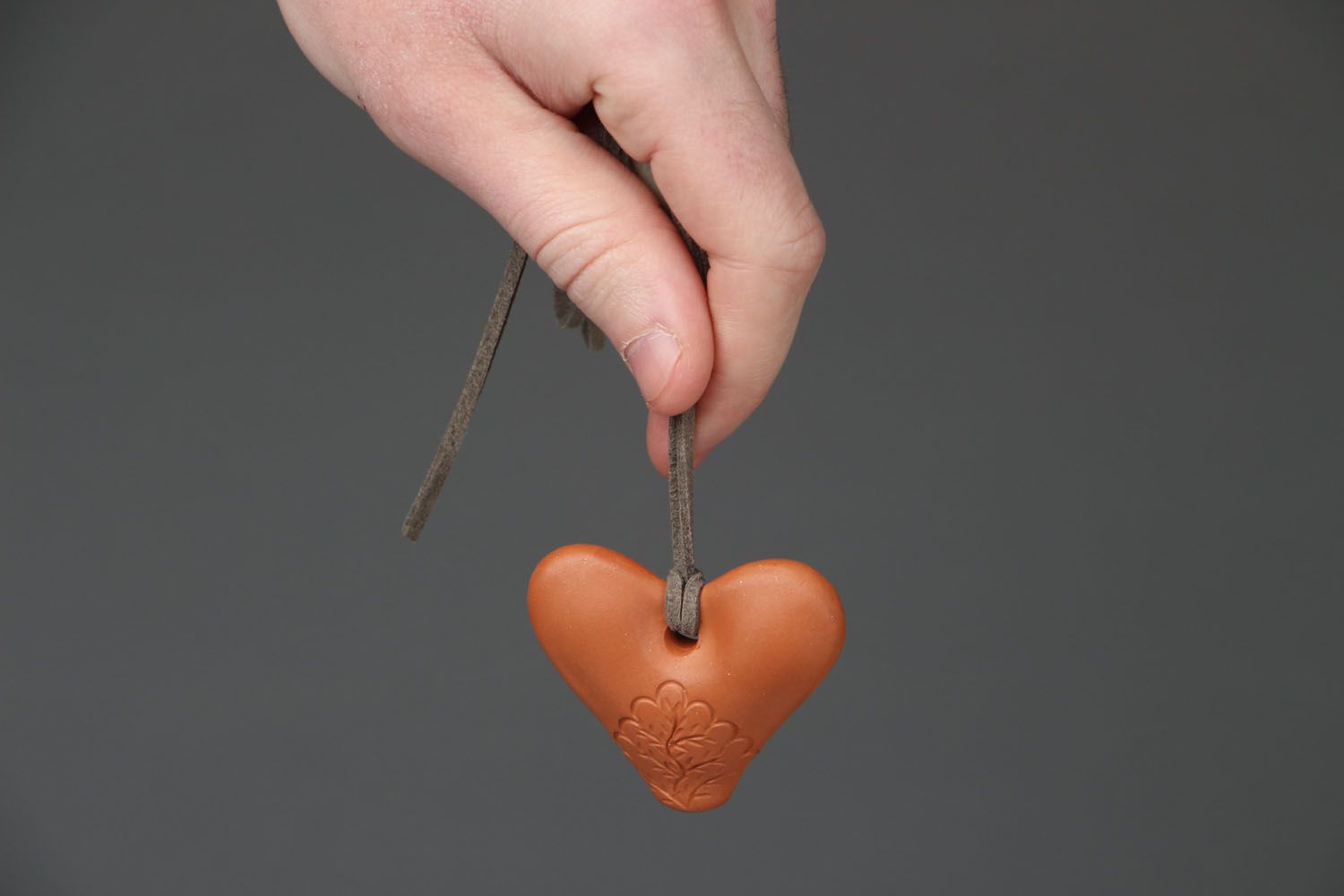 Ceramic pendant whistle Heart photo 2