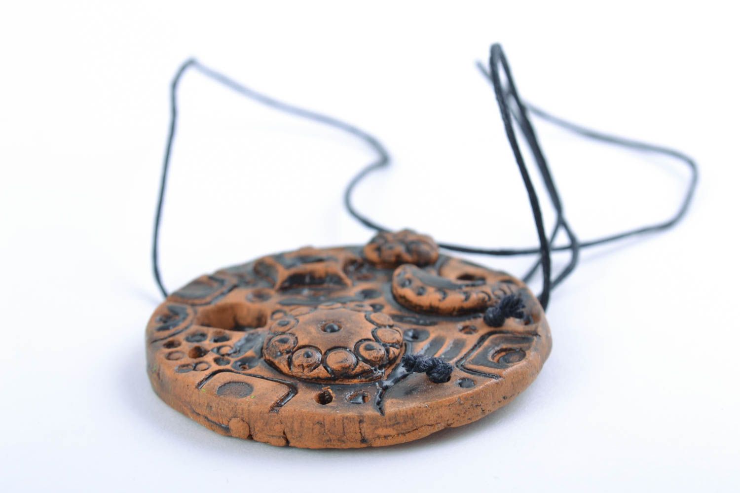 Handmade decorative clay pendant painted with acrylics stylish accessory photo 5