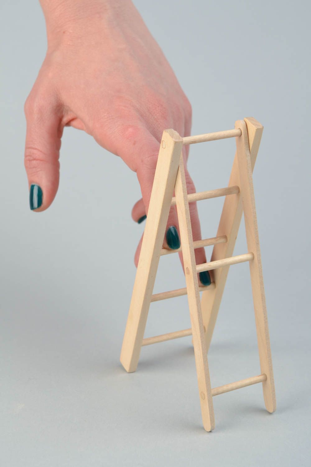 Material para manualidades escalera decorativa pequeña hecha a mano para decorar foto 2