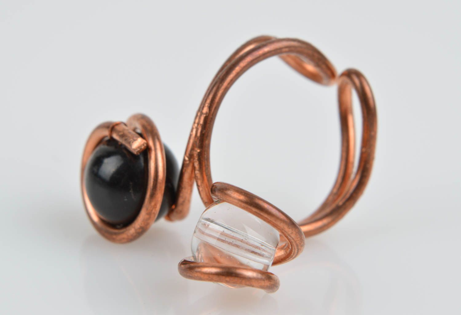 Красивое кольцо ручной работы необычное кольцо из меди женское кольцо с бусиной фото 2