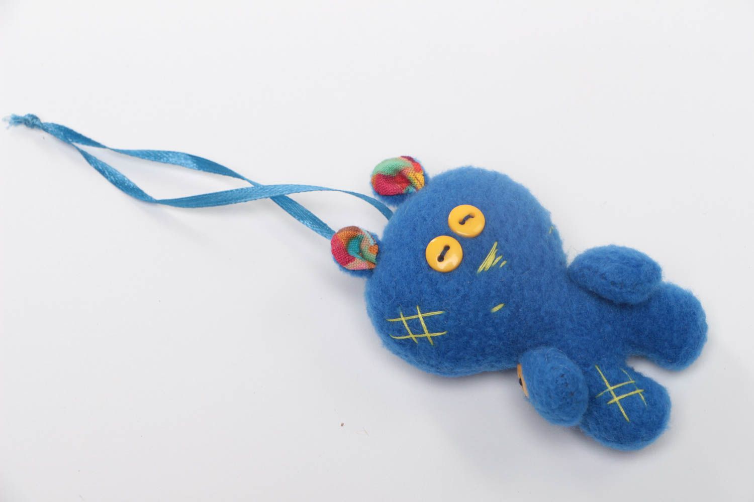 Kleines knuddeliges lustiges handgemachtes Spielzeug Puppe aus Stoff blau schön foto 2